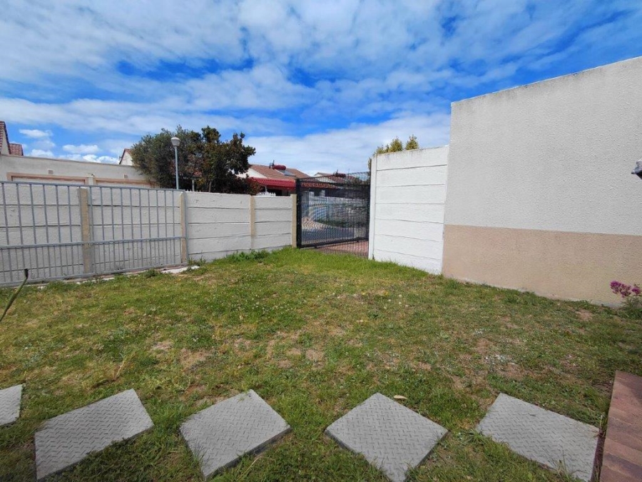 2 Bedroom Property for Sale in Victoria Park Western Cape